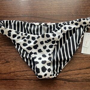 Raisins bikini bottom